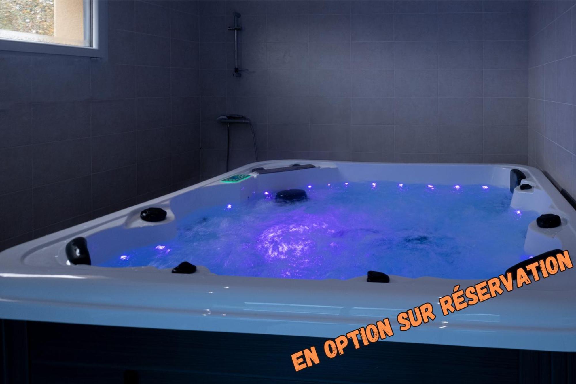 Appart Hotel La Gacilly-Centre Ville-Spa-Parking Exterior photo