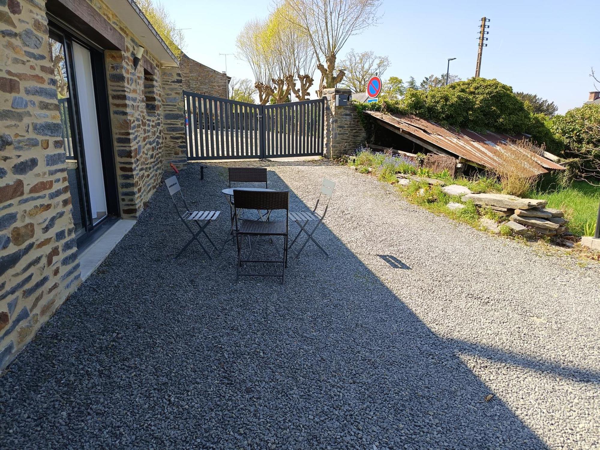 Appart Hotel La Gacilly-Centre Ville-Spa-Parking Exterior photo